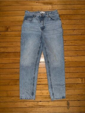 H&M Light Blue High-Waist Mom Jeans